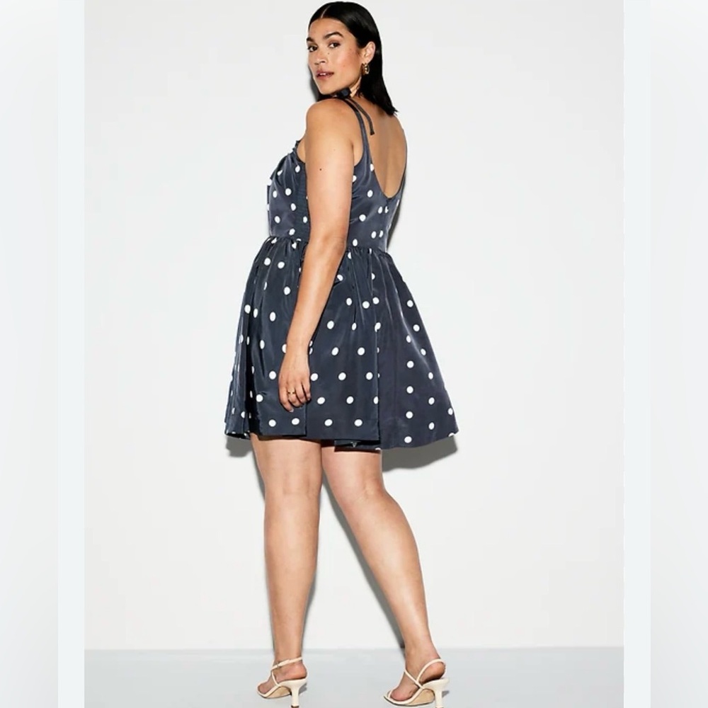 Old Navy 3X Polka Dot Fit & Flare Dress Smocked Stretch Navy White Retro - Picture 2 of 15